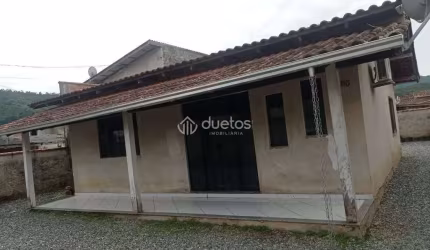Casa com 2 dormitórios à venda, 90 m² por R$ 285.000,00 - Limeira - Brusque/SC