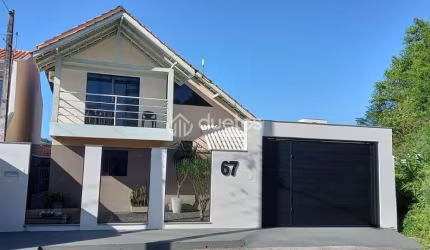 Excelenta casa no Jardim Azaleia