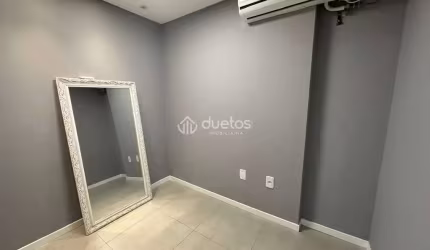 Sala comercial para locação no centro de Brusque