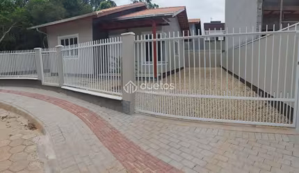 Casa com 3 dormitórios à venda, 81 m² por R$ 459.000,00 - Dom Joaquim - Brusque/SC