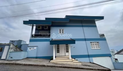 Apartamento com 3 dormitórios à venda, 219 m² por R$ 980.000,00 - Azambuja - Brusque/SC