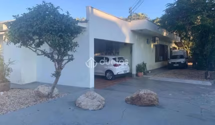 Casa com 4 dormitórios à venda, 295 m² por R$ 1.700.000,00 - Maluche - Brusque/SC