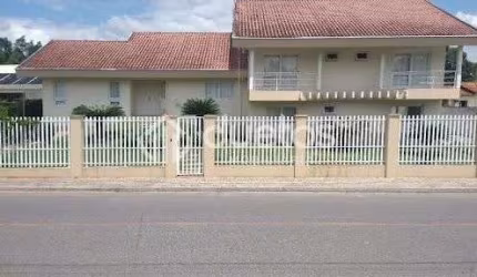 Casa com 3 dormitórios à venda, 430 m² por R$ 3.000.000,00 - Souza Cruz - Brusque/SC