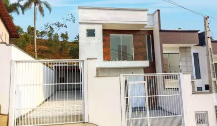 Casa 1 Suíte + 2 Dormitórios a poucos minutos do Centro