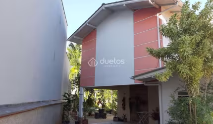 Casa com 4 dormitórios à venda, 170 m² por R$ 750.000,00 - Santa Rita - Brusque/SC