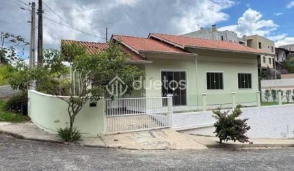 Casa Solta com 1 suíte mais 2 quartos