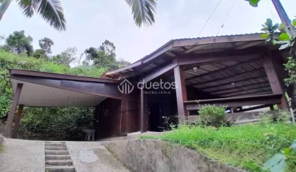 Casa 2 dormitórios a venda bairro na Limeira