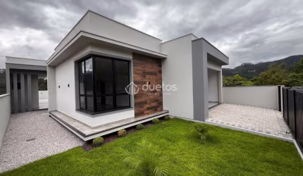 Casa com 3 quartos, Primeiro de Maio - Brusque