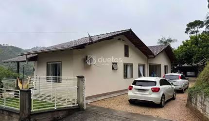 Casa à Venda no Bairro São Pedro