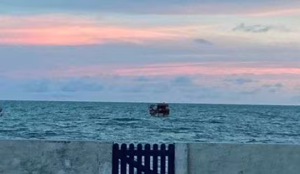 Imóvel para venda tem 250 metros quadrados com 3 quartos em Pontas de Pedra - Goiana - PE