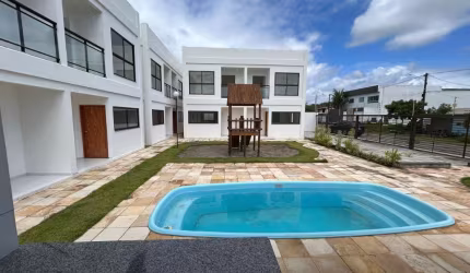 Casa Duplex em condomínio com estrutura de lazer em Maria Farinha, Paulista/PE