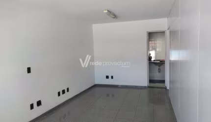 Sala comercial para alugar na Rua José Paulino, 416, Centro, Campinas, 52 m2 por R$ 700