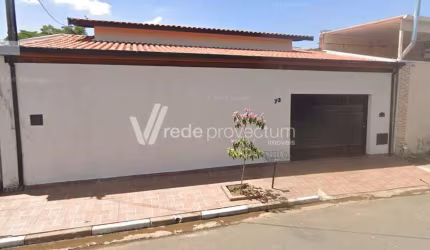 Casa com 3 quartos à venda na Júlio de Mesquita, 73, Santa Cecília, Paulínia, 266 m2 por R$ 780.000