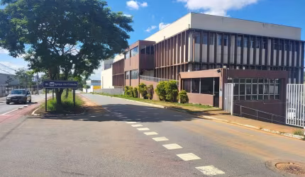 Prédio para venda e locação, com 6411,56 m²de área, Cabine primária, docas. Localização privilegiad