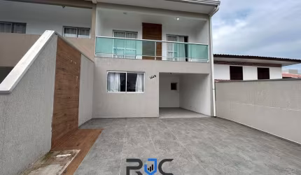 Sobrado 3 quartos com piscina