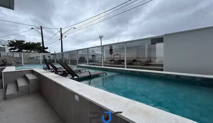 Apartamento garden predio frente mar