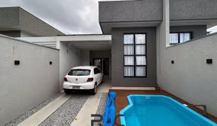 Casa três quartos com Piscina Riviera