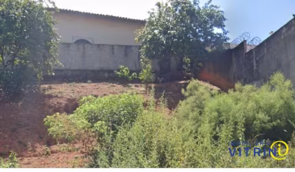 Terreno à venda em Ouro Preto, Belo Horizonte  por R$ 735.000