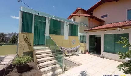 Casa com 4 quartos à venda no Castelo, Belo Horizonte  por R$ 1.980.000