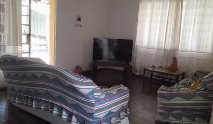 Casa com 3 quartos à venda em Braúnas, Belo Horizonte  por R$ 1.400.000
