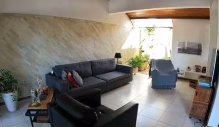 Casa com 3 quartos à venda no Castelo, Belo Horizonte  por R$ 1.400.000