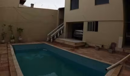 Casa com 8 quartos à venda em Ouro Preto, Belo Horizonte  por R$ 1.700.000