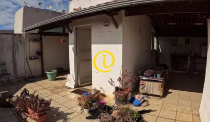 Cobertura com 3 quartos para alugar em Ouro Preto, Belo Horizonte  por R$ 2.700