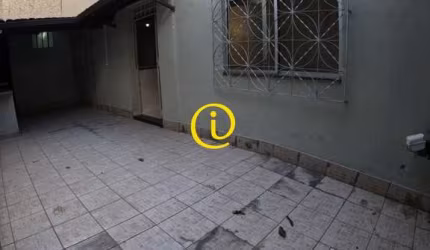 Apartamento com 3 quartos para alugar em Ouro Preto, Belo Horizonte  por R$ 2.400