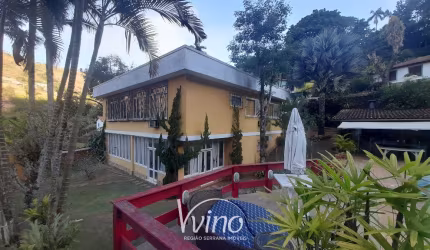 Excelente casa de condomínio, Araras facil acesso BR 040