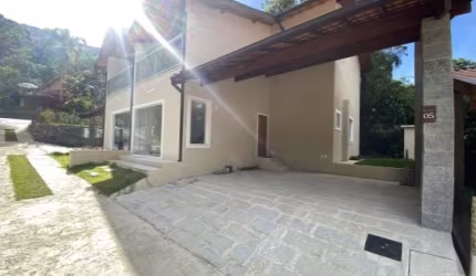 CASA Venda CONDOMÍNIO R$ 900.000 Recém Construída 172 mts