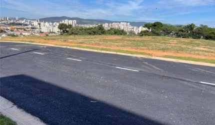 Terreno à venda em Jundiaí, Vila Aparecida, 200m²