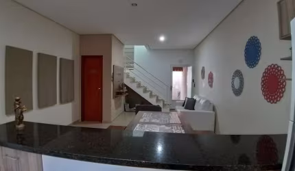 Casa à Venda em Jardim Karolyne, Votorantim - SP