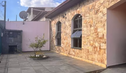 Casa à Venda em Jardim São Paulo, Sorocaba - SP