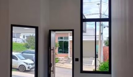 Casa ampla com churrasqueira, 3 suítes e quintal para sua família