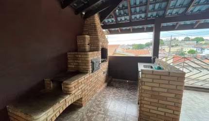 Casa ampla com churrasqueira para locação – Vila Domingues, Votorantim