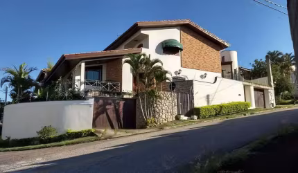 Casa Luxuosa 3 Suítes + Escritório Independente Próx. Av. Gen. Carneiro