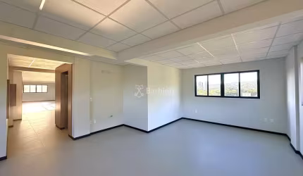 Ponto comercial para alugar no Ponta Aguda, Blumenau , 49 m2 por R$ 2.200