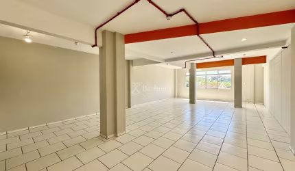 Ponto comercial com 3 salas para alugar em Água Verde, Blumenau , 187 m2 por R$ 4.500