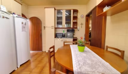 Casa com 3 quartos à venda em Água Verde, Blumenau , 238 m2 por R$ 1.100.000