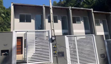 Casa com 2 quartos à venda no Do Salto, Blumenau , 79 m2 por R$ 395.000