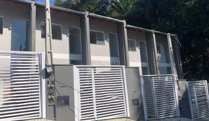Casa com 2 quartos à venda no Do Salto, Blumenau , 79 m2 por R$ 395.000