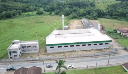 Barracão / Galpão / Depósito com 5 salas para alugar no Arapongas, Indaial , 1110 m2 por R$ 19.000