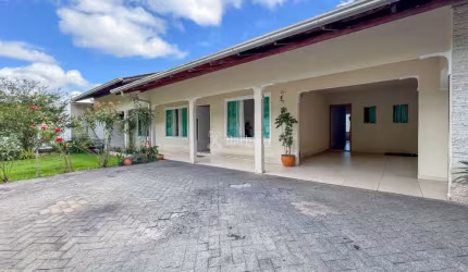 Casa com 4 quartos à venda na Escola Agrícola, Blumenau , 405 m2 por R$ 850.000
