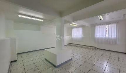 Barracão / Galpão / Depósito com 3 salas para alugar na Escola Agrícola, Blumenau , 110 m2 por R$ 3.350