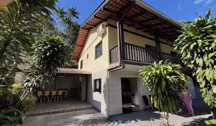 Casa com 5 quartos para alugar no Progresso, Blumenau , 180 m2 por R$ 3.200