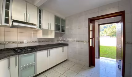 Casa com 3 quartos para alugar no Salto Weissbach, Blumenau , 108 m2 por R$ 3.500