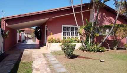Casa à venda 3 Quartos, 1 Suite, 4 Vagas, 675M², Jardim Residencial Doutor Lessa, Pindamonhangaba -
