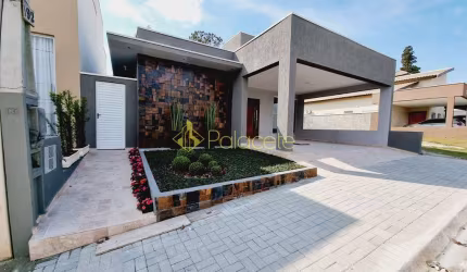 Casa à venda 3 Quartos, 1 Suite, 2 Vagas, 256M², Guedes, Tremembé - SP
