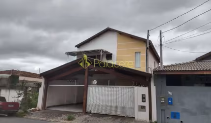 Casa à venda 5 Quartos, 3 Suites, 5 Vagas, 300M², São Benedito, Pindamonhangaba - SP