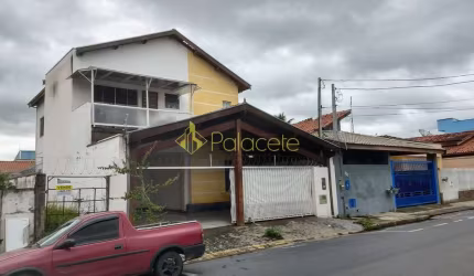 Casa à venda 4 Quartos, 4 Suites, 3 Vagas, 300M², São Benedito, Pindamonhangaba - SP